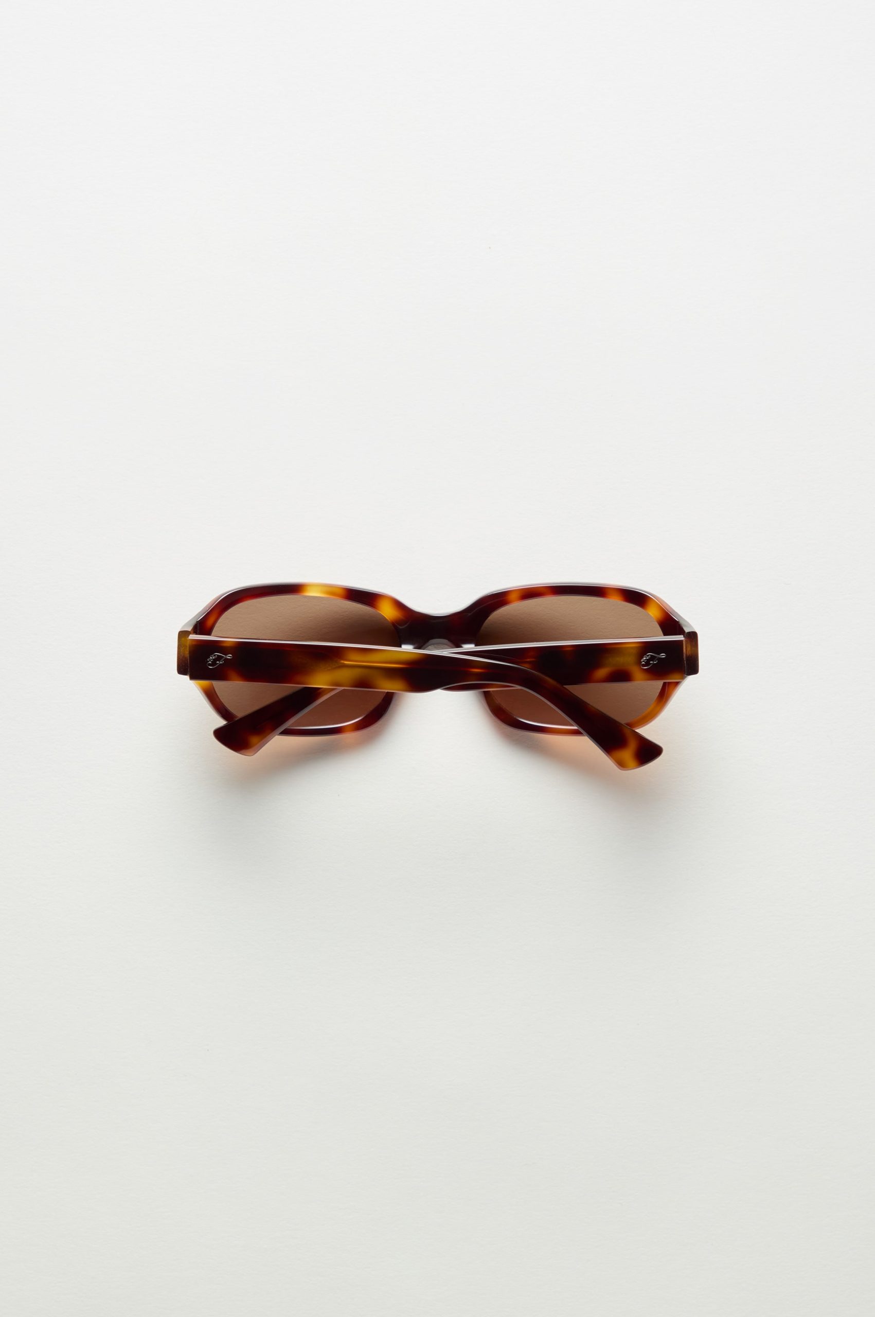 x LEXXOLA Frank Sunglasses - Venice - Image 7