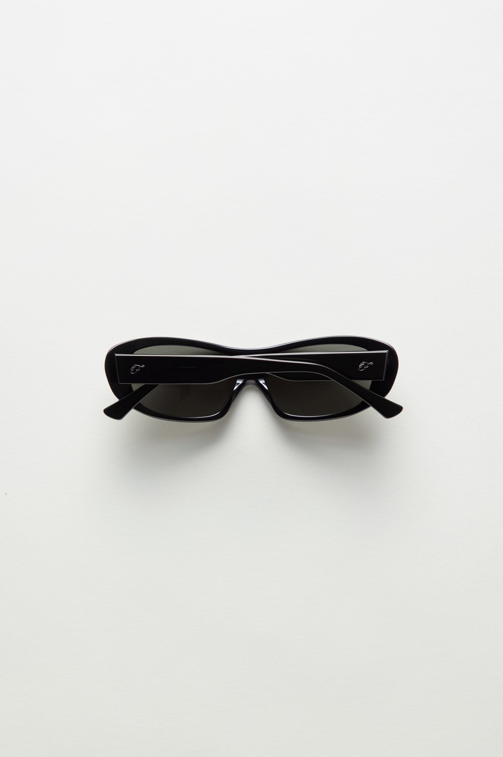 x LEXXOLA Nina Sunglasses - Night Shade - Image 8